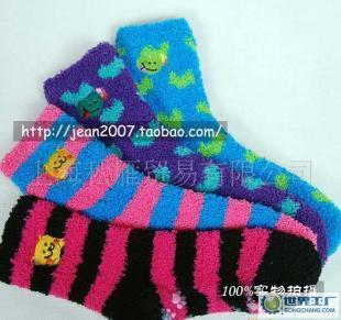 外貿(mào)原單女式絲絨全棉加厚中筒地板襪 糖果多色，實(shí)用與美觀兼?zhèn)? class=